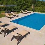 Agnese, A Charming Pool Surrounded By Nature